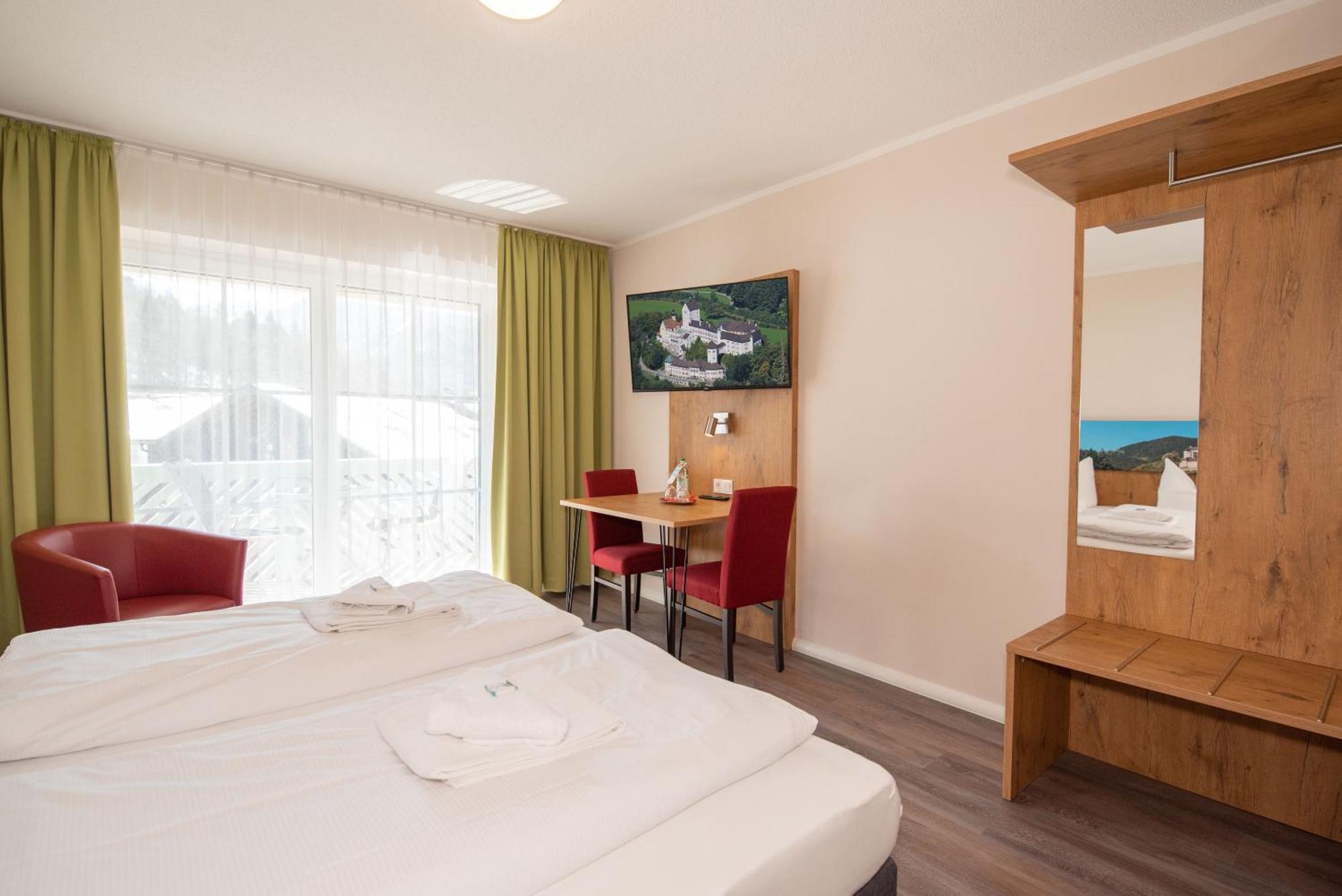 Burghotel Aschau อัสเชา อิม คีมเกา ภายนอก รูปภาพ